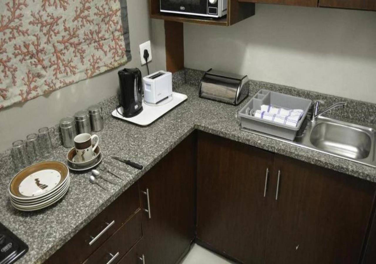 Emakhosini Self-Catering Apartments Durban Exteriör bild